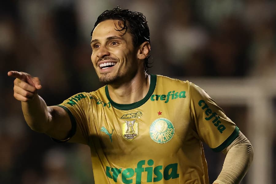 Raphael Veiga fica no Palmeiras até Super Mundial de Clubes
