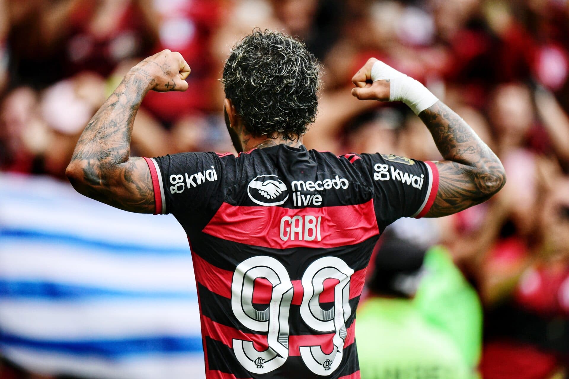 Presidente do Flamengo sobe o tom e fala sobre renovação de Gabigol